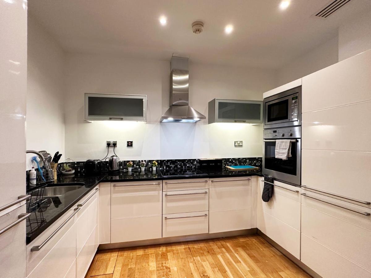 לונדון Stylish Apartment In Canary Wharf מראה חיצוני תמונה