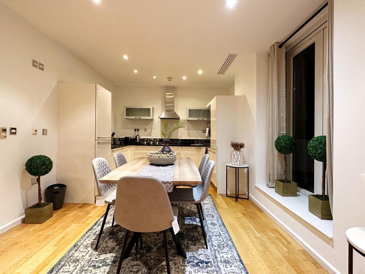 לונדון Stylish Apartment In Canary Wharf מראה חיצוני תמונה