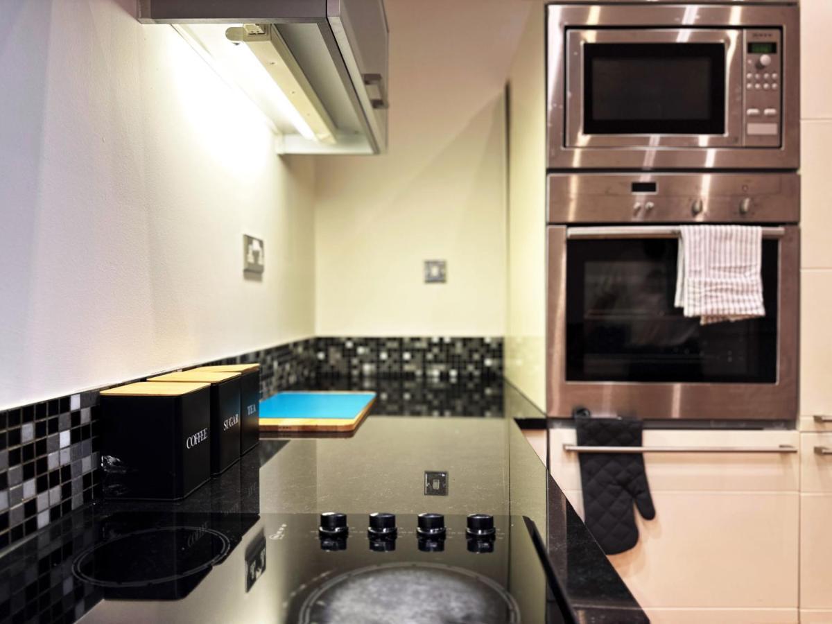 לונדון Stylish Apartment In Canary Wharf מראה חיצוני תמונה