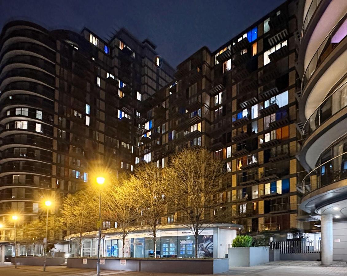 לונדון Stylish Apartment In Canary Wharf מראה חיצוני תמונה