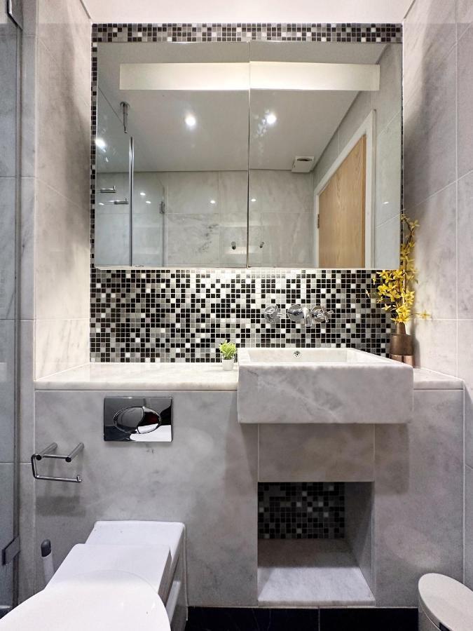 לונדון Stylish Apartment In Canary Wharf מראה חיצוני תמונה